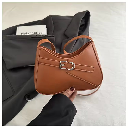 Belt buckle single-shoulder bag